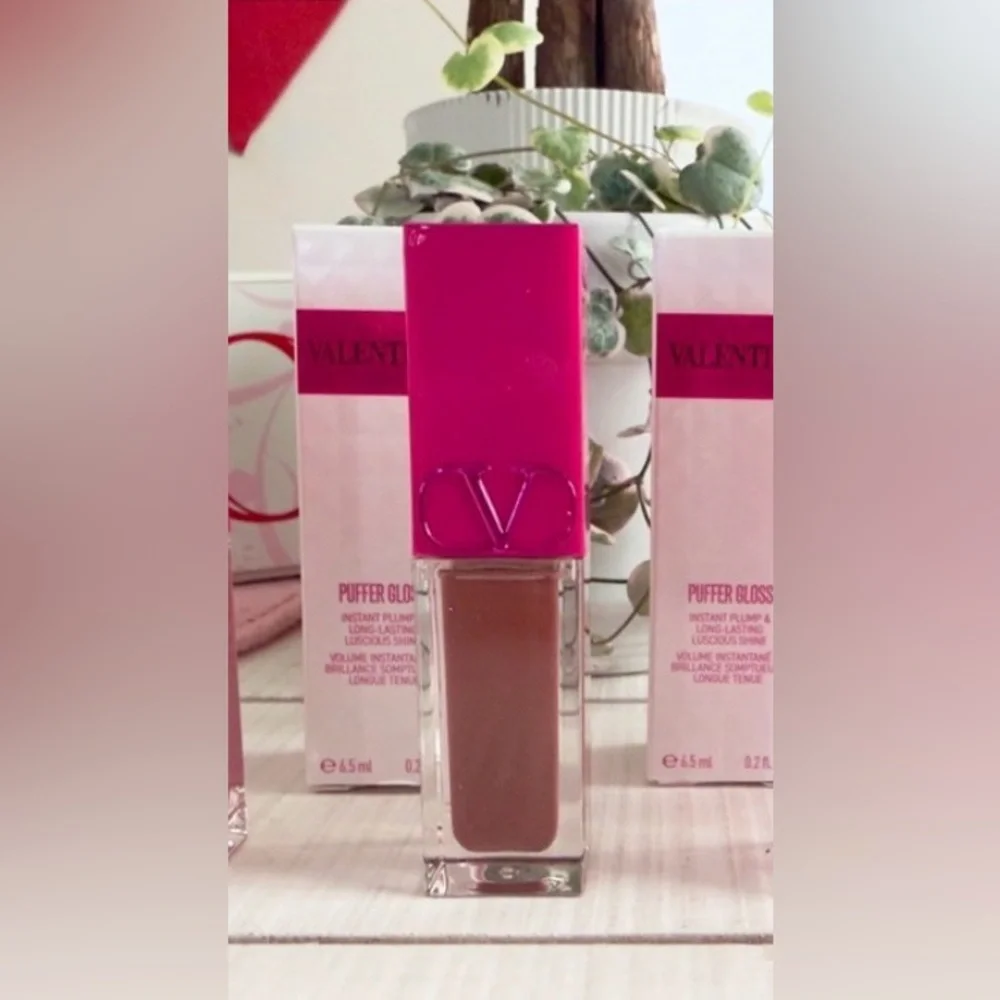 Valentino Puffer Gloss - Chilli Cherie 140